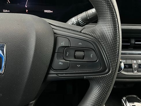 Used 2025 Buick Envista Preferred image 34