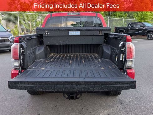 Used 2017 Toyota Tacoma TRD Sport w/ Tow Package RWD image 14