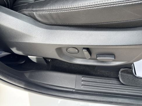 Used 2024 Ford Ranger Lariat w/ FX4 Off-Road Package image 17