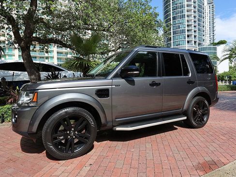 Used 2015 Land Rover LR4 HSE image 16