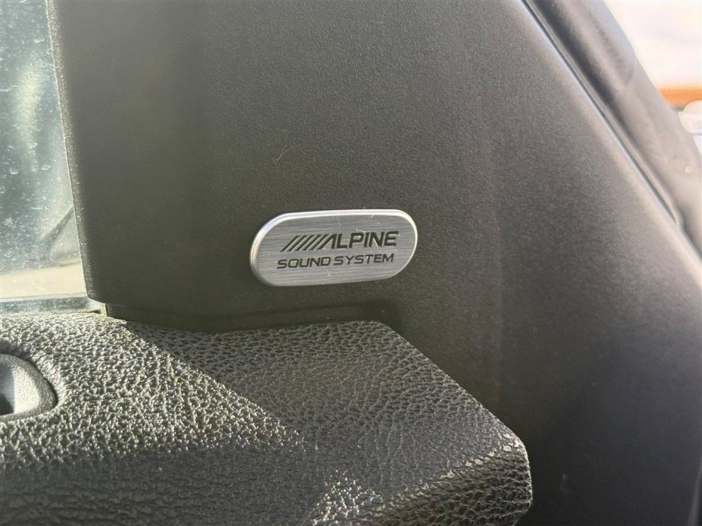 Used 2020 Dodge Charger SXT w/ Blacktop Package AWD/4WD image 31