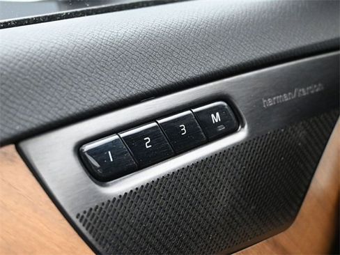 Used 2023 Volvo XC90 B5 Plus image 30