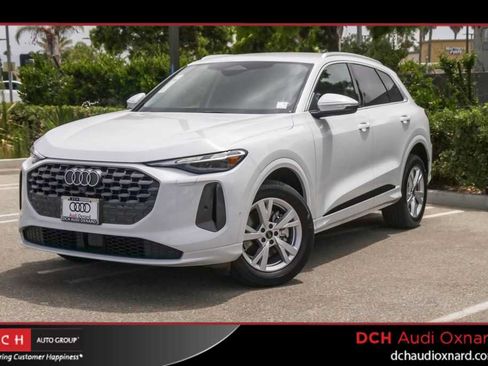 Used 2025 Audi Q5 Premium w/ Convenience Package AWD/4WD image 1
