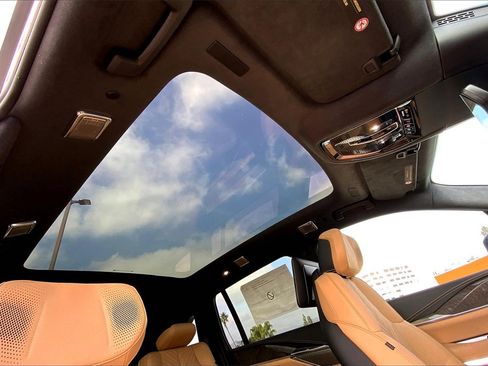 New 2025 Cadillac Escalade IQ Luxury 2 image 32