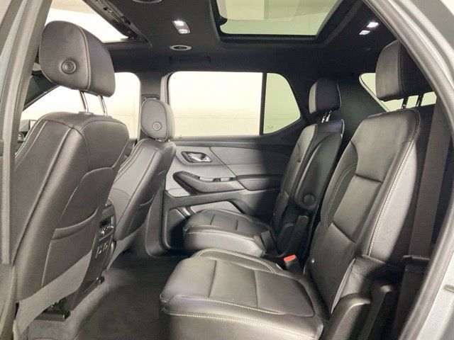 Used 2023 Chevrolet Traverse LT w/ LT Premium Package AWD/4WD image 36