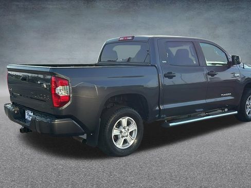 Used 2018 Toyota Tundra SR5 w/ SR5 Upgrade Package AWD/4WD image 30
