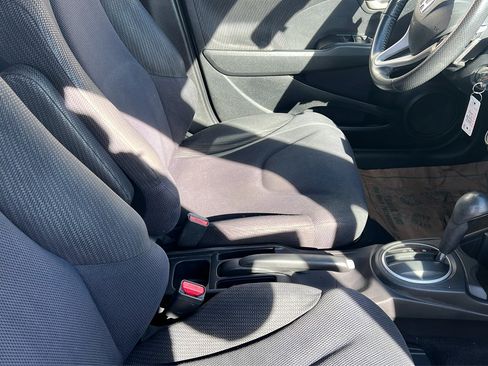 Used 2013 Honda Fit Sport image 17