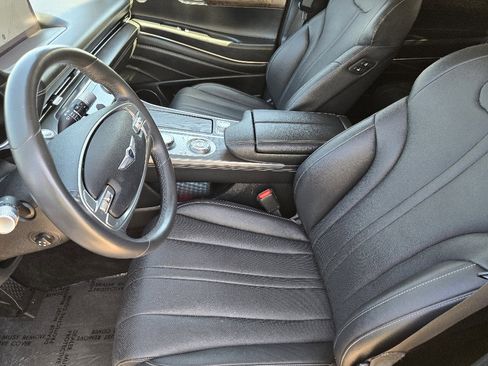 Used 2024 Genesis GV80 2.5T image 18