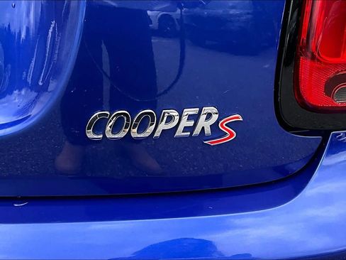 Used 2019 MINI Cooper S image 31