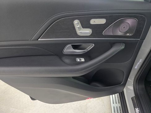New 2026 Mercedes-Benz GLS 580 4MATIC image 12