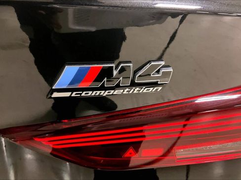 Used 2025 BMW M4 Competition w/ Executive Package image 9