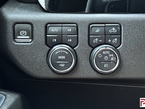 Certified 2024 Chevrolet Silverado 2500 LTZ AWD/4WD image 30