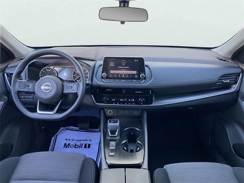 Certified 2023 Nissan Rogue SV image 14