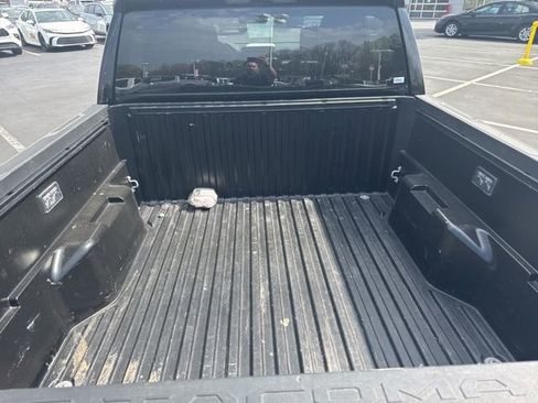 Used 2025 Toyota Tacoma TRD Off-Road image 5