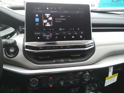 New 2026 Jeep Compass Limited AWD/4WD image 23