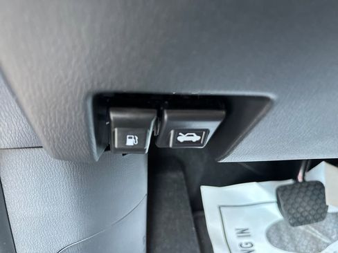 New 2025 MAZDA CX-5 Signature image 13