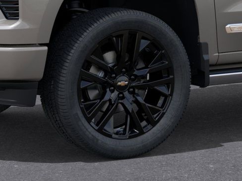 New 2026 Chevrolet Silverado 1500 High Country AWD/4WD image 9