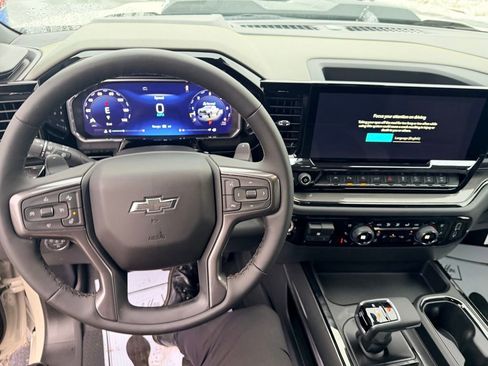 New 2026 Chevrolet Silverado 1500 ZR2 AWD/4WD image 19