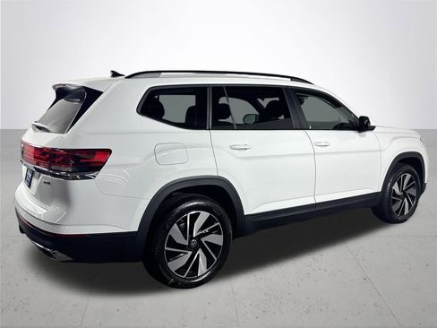 New 2025 Volkswagen Atlas SE image 6