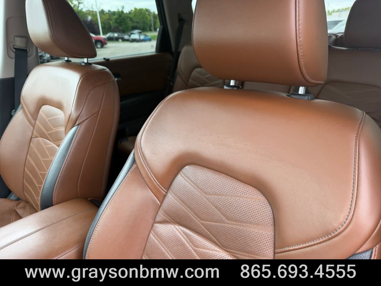 Used 2023 Nissan Pathfinder Platinum w/ Cargo Package AWD/4WD image 13