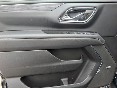 Certified 2023 GMC Yukon XL SLT image 12