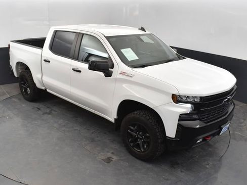 Used 2021 Chevrolet Silverado 1500 LT Trail Boss w/ Convenience Package II AWD/4WD image 21