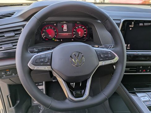 New 2026 Volkswagen Atlas Cross Sport SEL Premium R-Line image 17