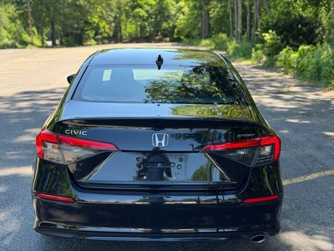 Used 2024 Honda Civic Sport image 6