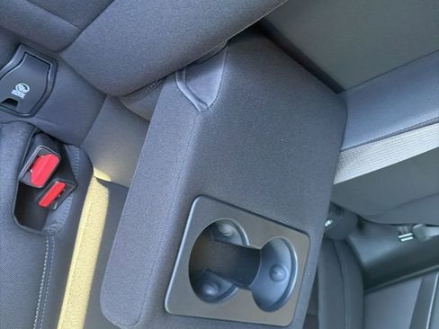 New 2026 Chevrolet Equinox EV LT image 31