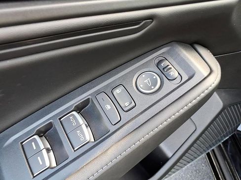 Certified 2025 Honda Accord Sport image 11