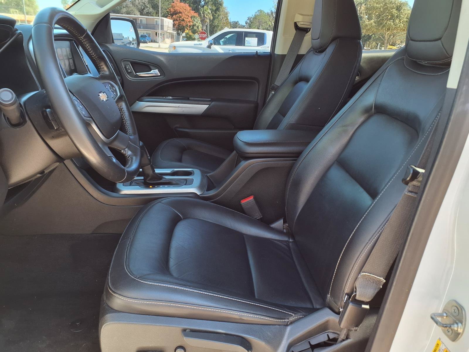 Certified 2017 Chevrolet Colorado LT w/ Luxury Package, Chrome AWD/4WD image 13