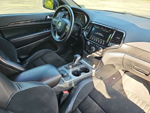 Used 2019 Jeep Grand Cherokee Trailhawk AWD/4WD image 10