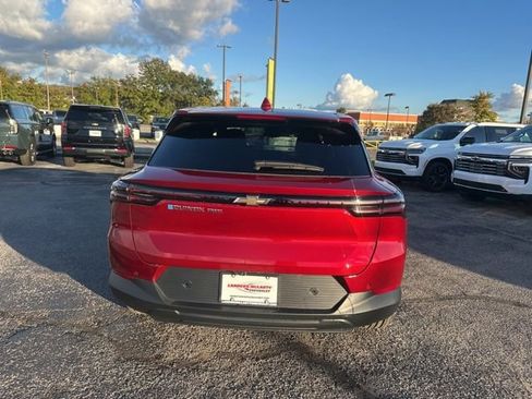 New 2026 Chevrolet Equinox EV LT image 4