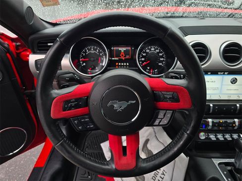 Used 2018 Ford Mustang Premium image 23