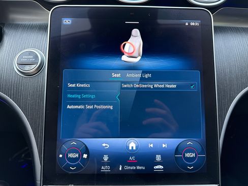 Used 2023 Mercedes-Benz C 300 4MATIC Sedan image 54