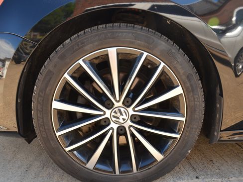Used 2016 Volkswagen Jetta Sport w/ Lighting Package FWD image 14