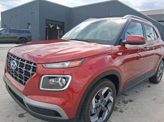 New 2025 Hyundai Venue Limited video 1