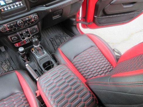 Used 2021 Jeep Wrangler Unlimited Rubicon w/ Dual Top Group image 18