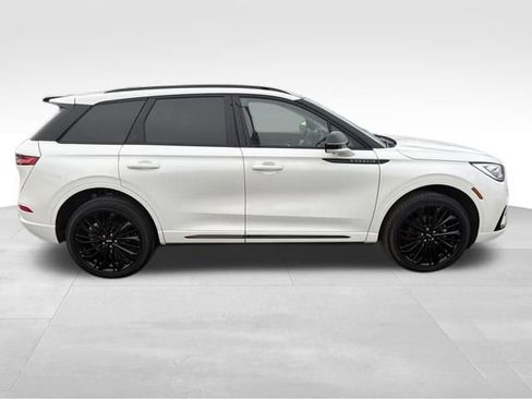 Used 2023 Lincoln Corsair Reserve w/ Equipment Group 201A image 10