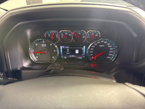 Used 2018 GMC Sierra 1500 SLE w/ SLE Value Package AWD/4WD image 29