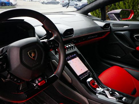 Used 2020 Lamborghini Huracan EVO AWD/4WD image 35