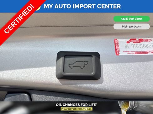 Used 2024 Toyota RAV4 XLE Premium image 28