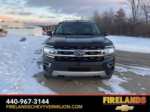 Used 2022 Ford Expedition Limited image 13