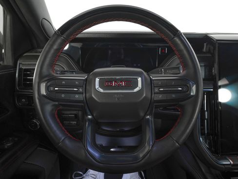 Used 2025 GMC Yukon AT4 Ultimate AWD/4WD image 19