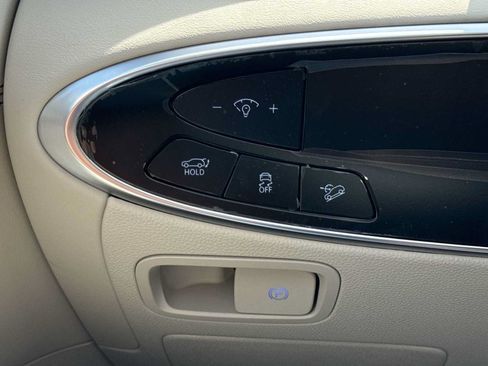 New 2026 Genesis GV70 2.5T AWD/4WD image 17