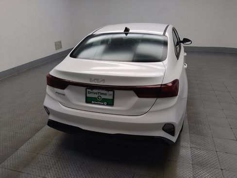Used 2022 Kia Forte LXS FWD image 7