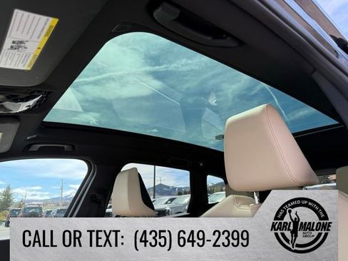 Used 2025 BMW X3 xDrive30i w/ Premium Package AWD/4WD image 23