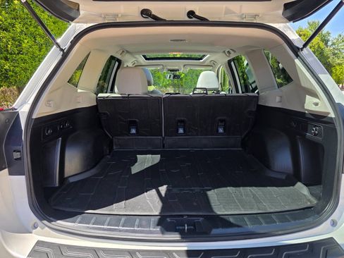Used 2021 Subaru Forester Premium AWD/4WD image 37