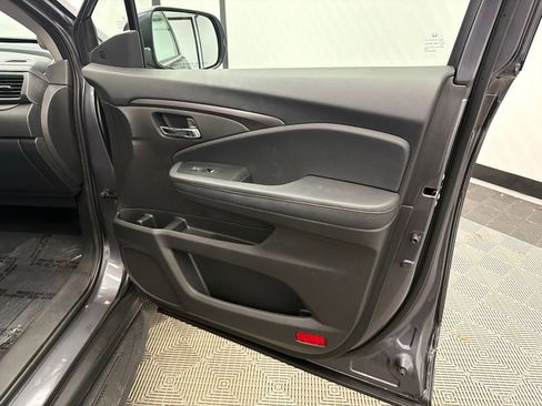 Used 2022 Honda Pilot Special Edition image 16