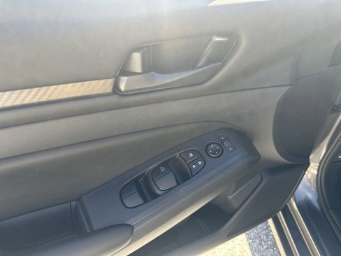 New 2025 Nissan Altima 2.5 S image 14